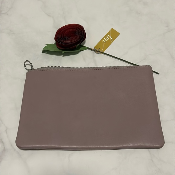 Madewell “The Pouch Clutch” - Picture 3 of 10